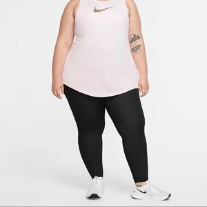 Nike Womens Mid Rise 7/8 Leggings